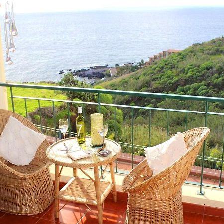 2 Bedrooms Appartement At Canico 200 M Away From The Beach With Sea View Furnished Balcony And Wifi Екстер'єр фото