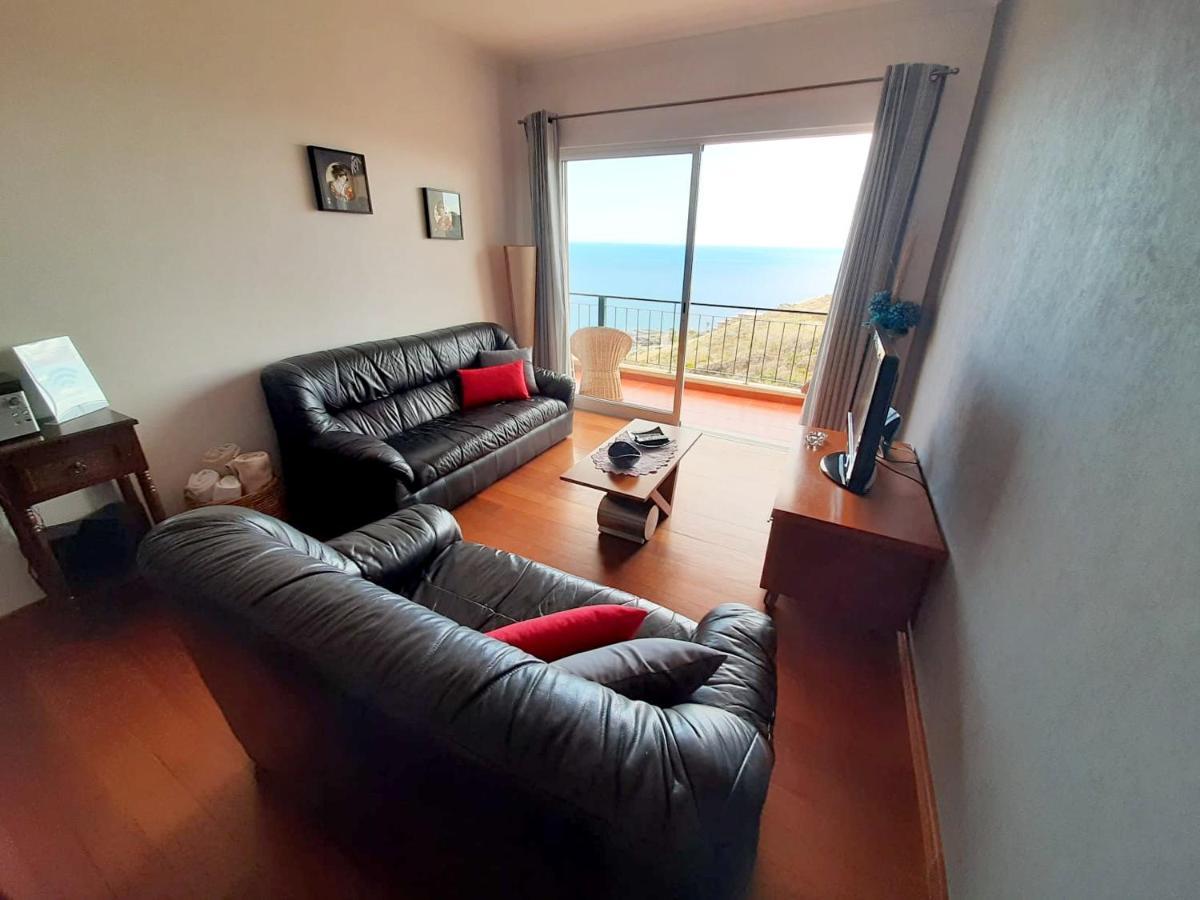 2 Bedrooms Appartement At Canico 200 M Away From The Beach With Sea View Furnished Balcony And Wifi Екстер'єр фото